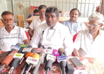 மயிலாடுதுறை வருவாய்&பேரிடர் மேலாண்மை துறை சார்பில் செங்கோட்டையன் அமைச்சர் பேட்டி