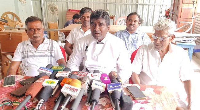 மயிலாடுதுறை வருவாய்&பேரிடர் மேலாண்மை துறை சார்பில் செங்கோட்டையன் அமைச்சர் பேட்டி