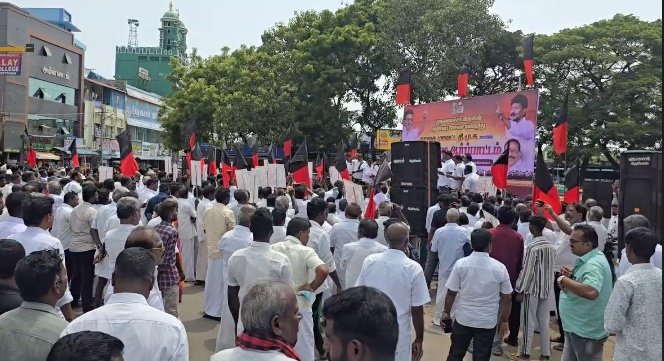 மயிலாடுதுறை வருவாய்&பேரிடர் மேலாண்மை துறை சார்பில் செங்கோட்டையன் அமைச்சர் பேட்டி