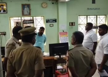 ஈரானிய கடற்கொள்ளையர்கள் சுட்டதில் சவுதி அரேபியாவில் உயிரிழந்த 2 மீனவர்களுக்குஅரசு அதிகாரிகள் அஞ்சலி
