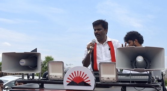 சர்வதேச கடற்கரை தூய்மை தினம் தரங்கம்பாடி கடற்கரையில் 750 கிலோ குப்பைகள் அகற்ற பணி