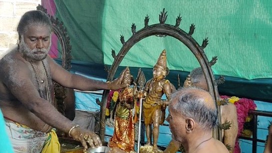 சர்வதேச கடற்கரை தூய்மை தினம் தரங்கம்பாடி கடற்கரையில் 750 கிலோ குப்பைகள் அகற்ற பணி