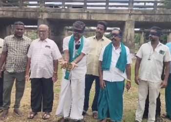 சர்வதேச கடற்கரை தூய்மை தினம் தரங்கம்பாடி கடற்கரையில் 750 கிலோ குப்பைகள் அகற்ற பணி