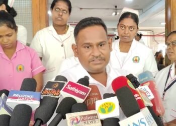 மயிலாடுதுறை அருகே வீட்டில் சார்ஜ் செய்த போது, பிரபல OLA நிறுவனத்தின் Electric bike தீப்பிடித்த வீடியோ