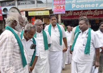 மயிலாடுதுறை அருகே வீட்டில் சார்ஜ் செய்த போது, பிரபல OLA நிறுவனத்தின் Electric bike தீப்பிடித்த வீடியோ
