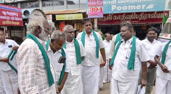 மயிலாடுதுறை அருகே வீட்டில் சார்ஜ் செய்த போது, பிரபல OLA நிறுவனத்தின் Electric bike தீப்பிடித்த வீடியோ