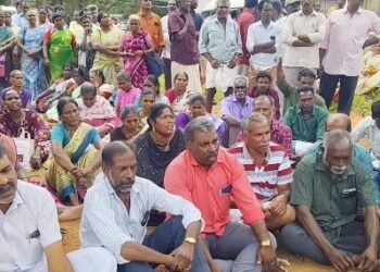 மயிலாடுதுறை அருகே வீட்டில் சார்ஜ் செய்த போது, பிரபல OLA நிறுவனத்தின் Electric bike தீப்பிடித்த வீடியோ