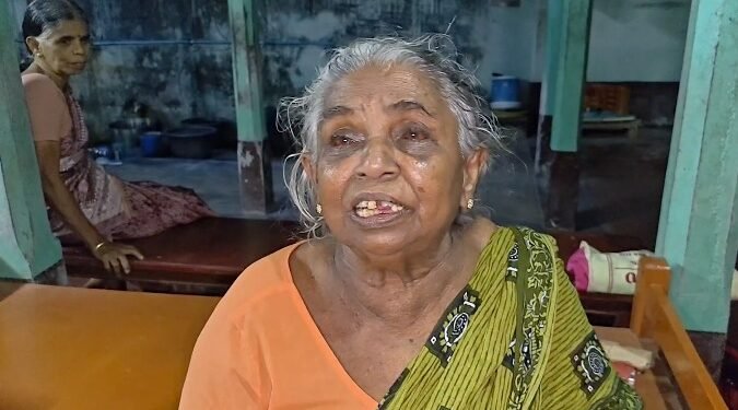 குத்தாலம் அருகே வீட்டினுள் புகுந்த முகமூடி நபர் மூதாட்டியை மிரட்டி 71/2பவுன் நகை50,000பணம் திருட்டு