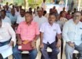 தூக்கிட்டு தற்கொலை பெண்ணின் மரணத்தில் சந்தேகம் உறவினர்கள் அரசு மருத்துவமனையில் குவிந்ததால் பரபரப்பு