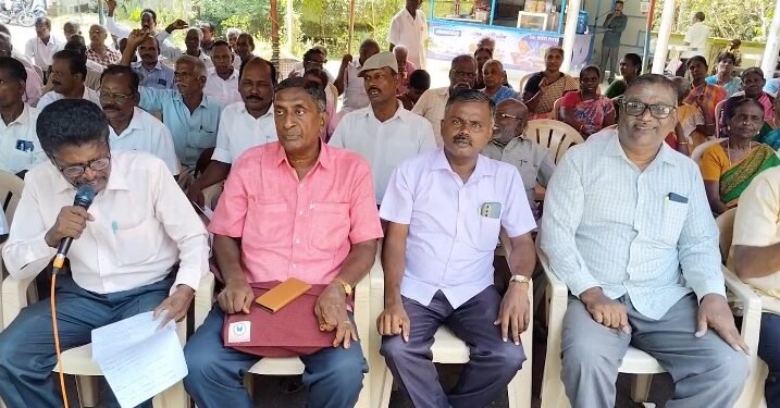 தூக்கிட்டு தற்கொலை பெண்ணின் மரணத்தில் சந்தேகம் உறவினர்கள் அரசு மருத்துவமனையில் குவிந்ததால் பரபரப்பு