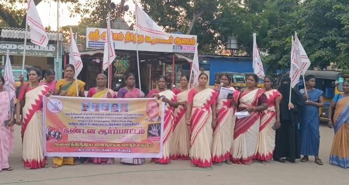 தூக்கிட்டு தற்கொலை பெண்ணின் மரணத்தில் சந்தேகம் உறவினர்கள் அரசு மருத்துவமனையில் குவிந்ததால் பரபரப்பு