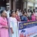 தூக்கிட்டு தற்கொலை பெண்ணின் மரணத்தில் சந்தேகம் உறவினர்கள் அரசு மருத்துவமனையில் குவிந்ததால் பரபரப்பு