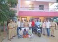 தூக்கிட்டு தற்கொலை பெண்ணின் மரணத்தில் சந்தேகம் உறவினர்கள் அரசு மருத்துவமனையில் குவிந்ததால் பரபரப்பு