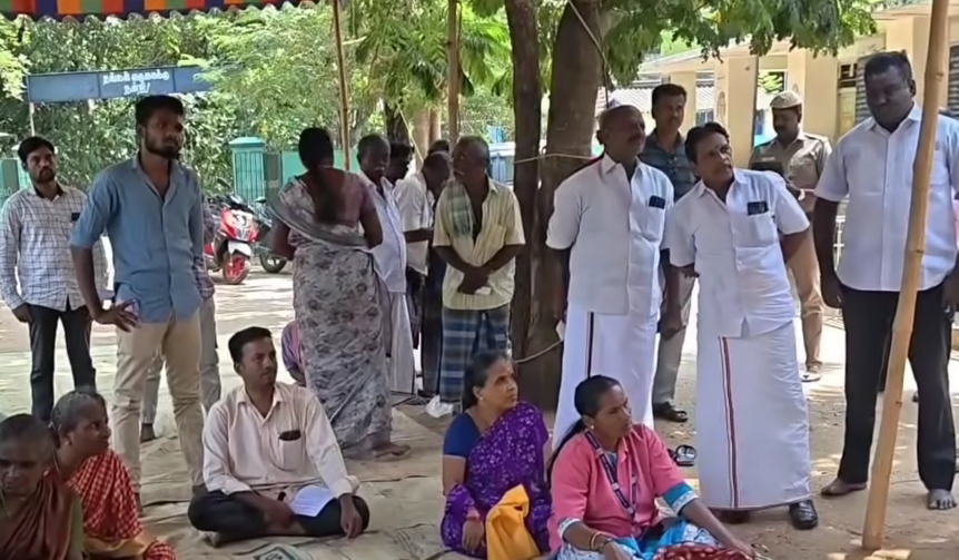 நாகையில் 5 அம்ச கோரிக்கைகளை வலியுறுத்தி சுகாதார ஆய்வாளர்கள் பெருந்திரள் கண்டன ஆர்ப்பாட்டம்