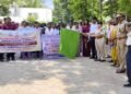 வெளிநாட்டில் வேலைக்கு சென்ற கணவன் மாரடைப்பால் உயிரிழந்ததால் உடலை சொந்த ஊருக்கு கொண்டு வர மனு