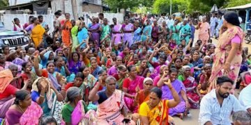 வெளிநாட்டில் வேலைக்கு சென்ற கணவன் மாரடைப்பால் உயிரிழந்ததால் உடலை சொந்த ஊருக்கு கொண்டு வர மனு
