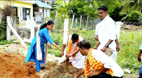 திருமக்கோட்டையில் சுற்றுச்சூழல் ஆர்வலர் மாலதிபழனிச்சாமி 1லட்சம் மரக்கன்று நடும் பணி
