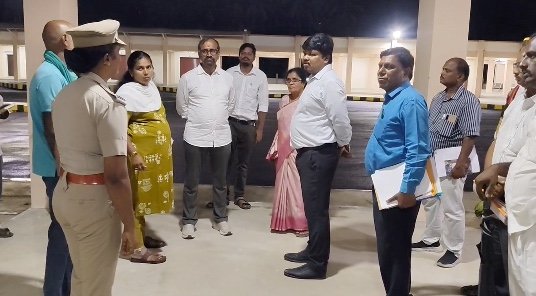 திருவாரூர் நகர் ஊரமைப்பு துறை அலுவலகத்தில் லஞ்ச ஒழிப்புத்துறை அதிகாரிகள் சோதனை
