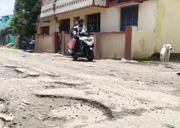 திருவாரூர் நகர் ஊரமைப்பு துறை அலுவலகத்தில் லஞ்ச ஒழிப்புத்துறை அதிகாரிகள் சோதனை