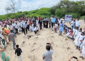 திருவாரூர் நகர் ஊரமைப்பு துறை அலுவலகத்தில் லஞ்ச ஒழிப்புத்துறை அதிகாரிகள் சோதனை