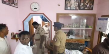 திருவாரூர் நகர் ஊரமைப்பு துறை அலுவலகத்தில் லஞ்ச ஒழிப்புத்துறை அதிகாரிகள் சோதனை