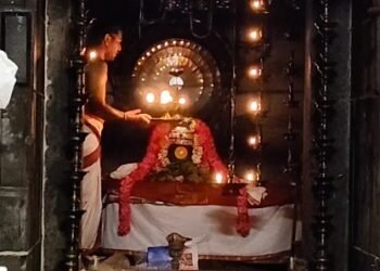 திருவாரூர் நகர் ஊரமைப்பு துறை அலுவலகத்தில் லஞ்ச ஒழிப்புத்துறை அதிகாரிகள் சோதனை