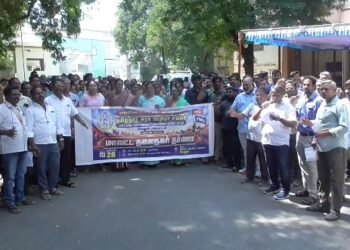 நல்லாடையில் பிரசித்தி பெற்ற அக்னீஸ்வரர் கோவிலில் ஐப்பசி மாதம் பரணி ஒட்டி சிறப்பு அபிஷேகம் &தீபாராதனை