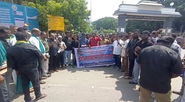 நல்லாடையில் பிரசித்தி பெற்ற அக்னீஸ்வரர் கோவிலில் ஐப்பசி மாதம் பரணி ஒட்டி சிறப்பு அபிஷேகம் &தீபாராதனை