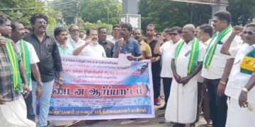 நல்லாடையில் பிரசித்தி பெற்ற அக்னீஸ்வரர் கோவிலில் ஐப்பசி மாதம் பரணி ஒட்டி சிறப்பு அபிஷேகம் &தீபாராதனை
