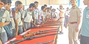நல்லாடையில் பிரசித்தி பெற்ற அக்னீஸ்வரர் கோவிலில் ஐப்பசி மாதம் பரணி ஒட்டி சிறப்பு அபிஷேகம் &தீபாராதனை